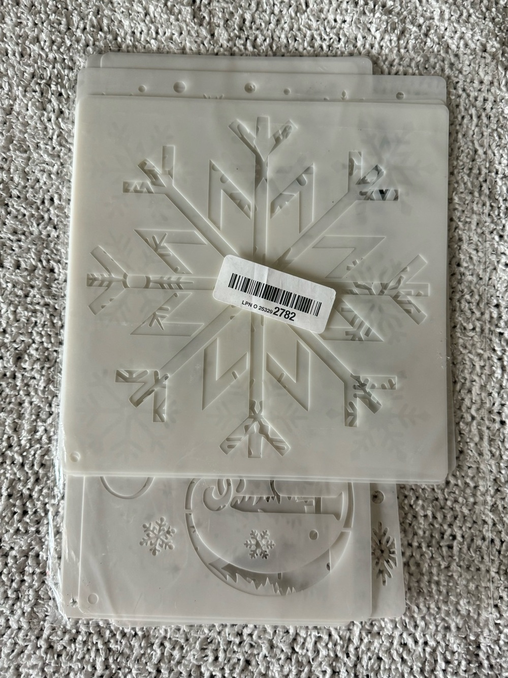 Amazon White Winter Stencil Set